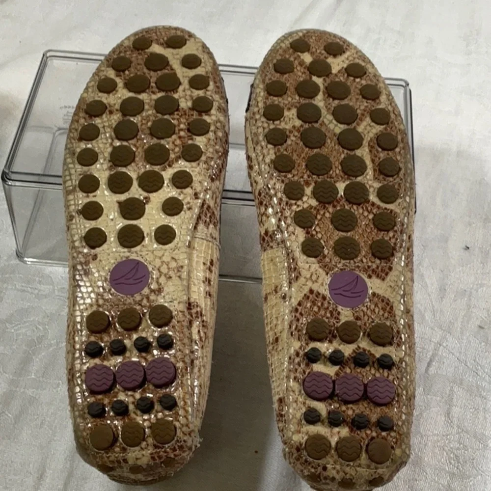 Sperry Snake Skin Leather Flat, Size 8